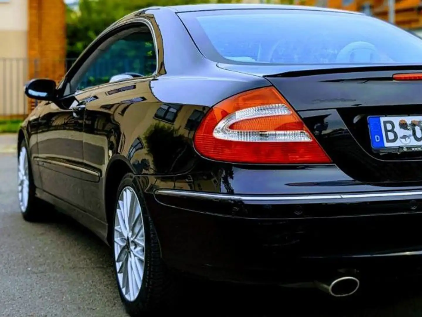 Mercedes-Benz CLK 240 Avantgarde Negru - 2