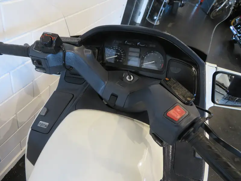 Honda Pacific Coast - foto 5