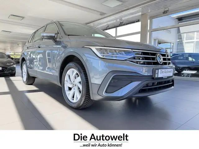 Volkswagen Tiguan Allspace Life 1.5 TSI DSG 7.SI PDC AHK LED Klima Navi