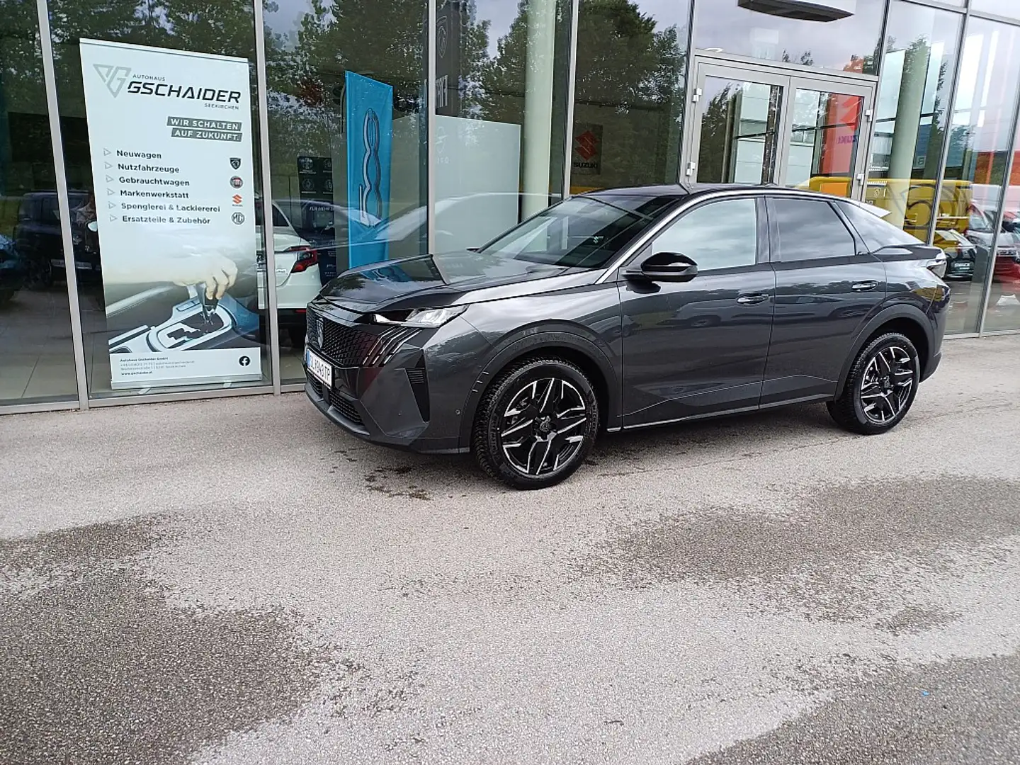 Peugeot 3008 Hybrid 136 E-DCS6 Allure Aut. Grau - 2