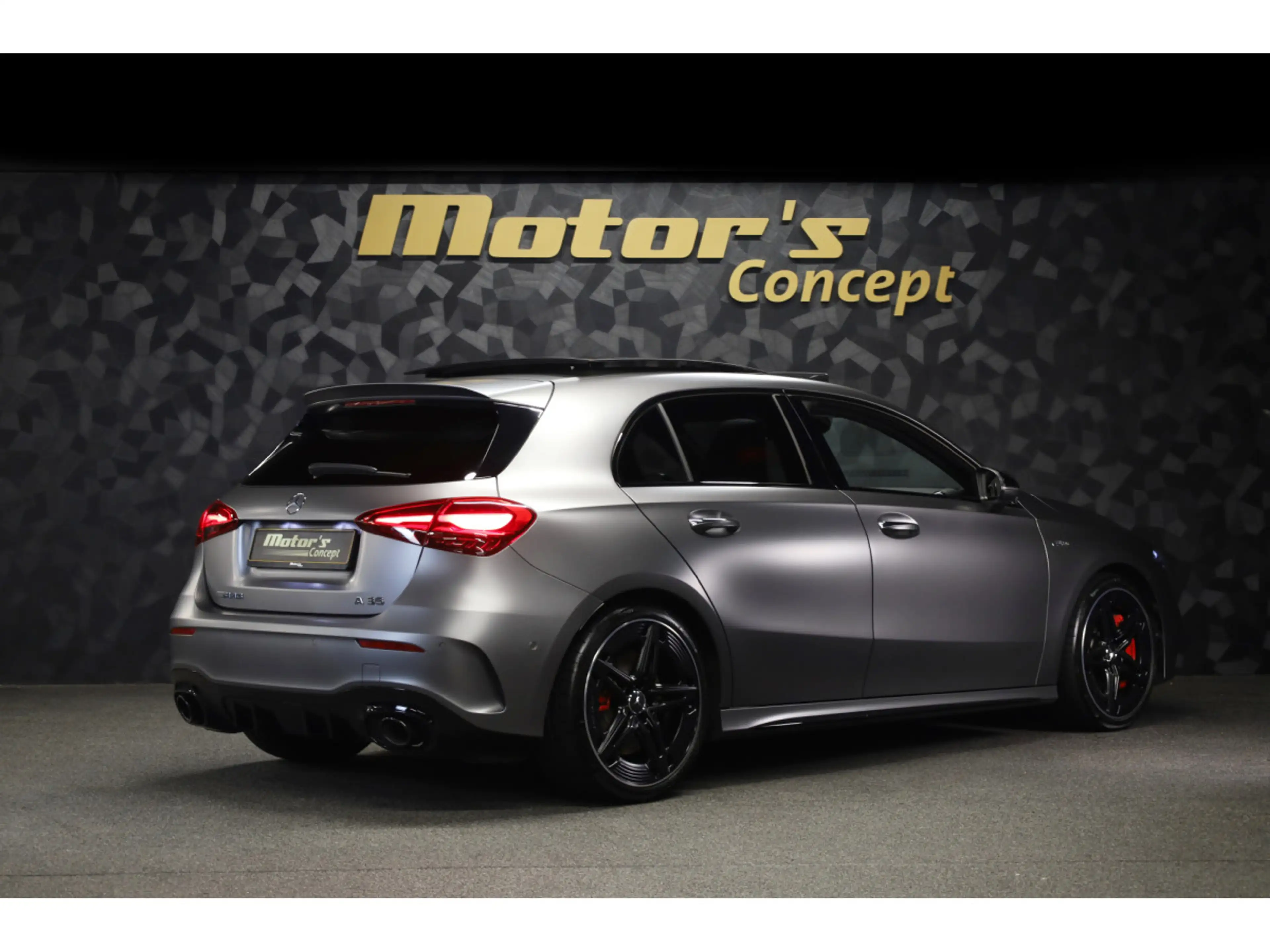 Mercedes-Benz A 35 AMG 4 MATIC — photo 3