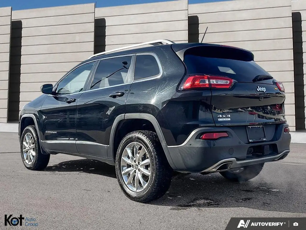 Jeep Cherokee снимка Jeep Cherokee