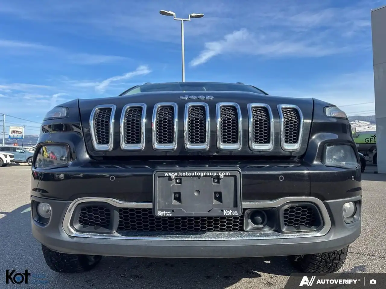 Jeep Cherokee снимка Jeep Cherokee
