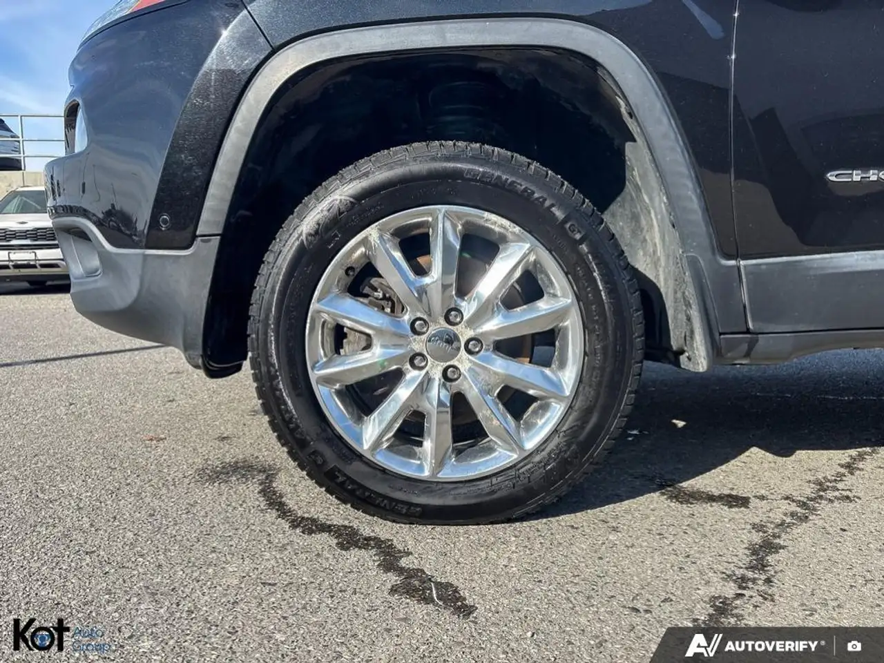 Jeep Cherokee снимка Jeep Cherokee