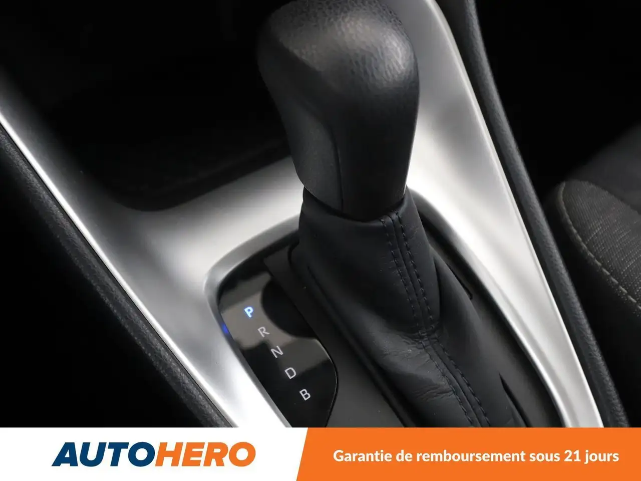Toyota Yaris Yaris — photo 27