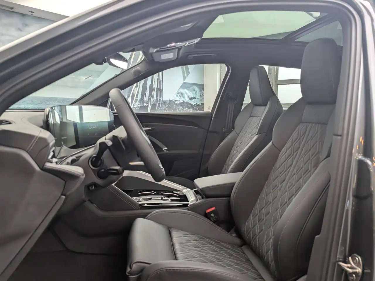 Audi SQ5 снимка Audi SQ5