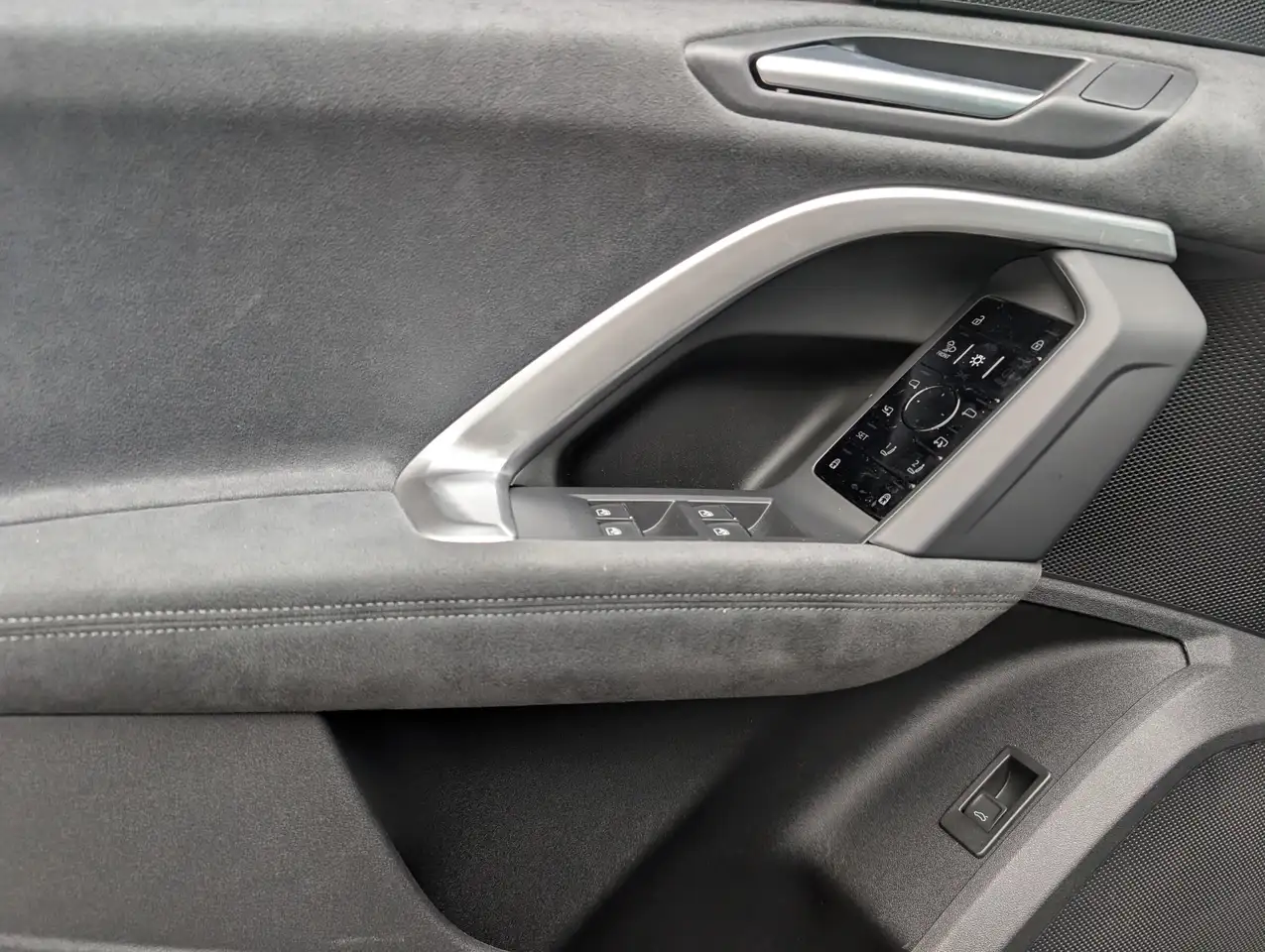 Audi SQ5 снимка Audi SQ5