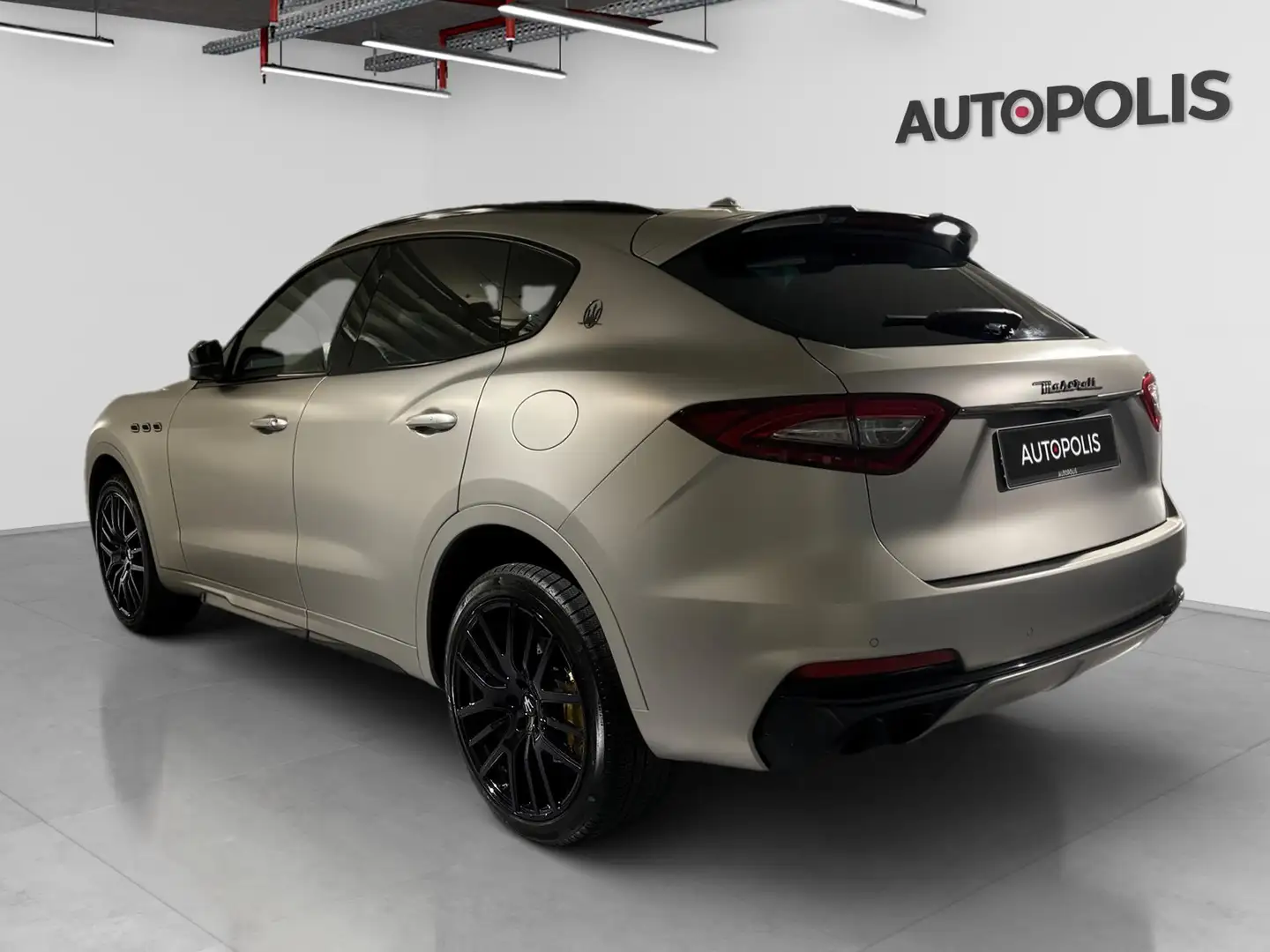 Maserati Levante Trofeo 1/100 Gris - 2