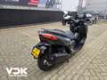Yamaha X-Max 300 TECH MAX Grijs - thumbnail 4
