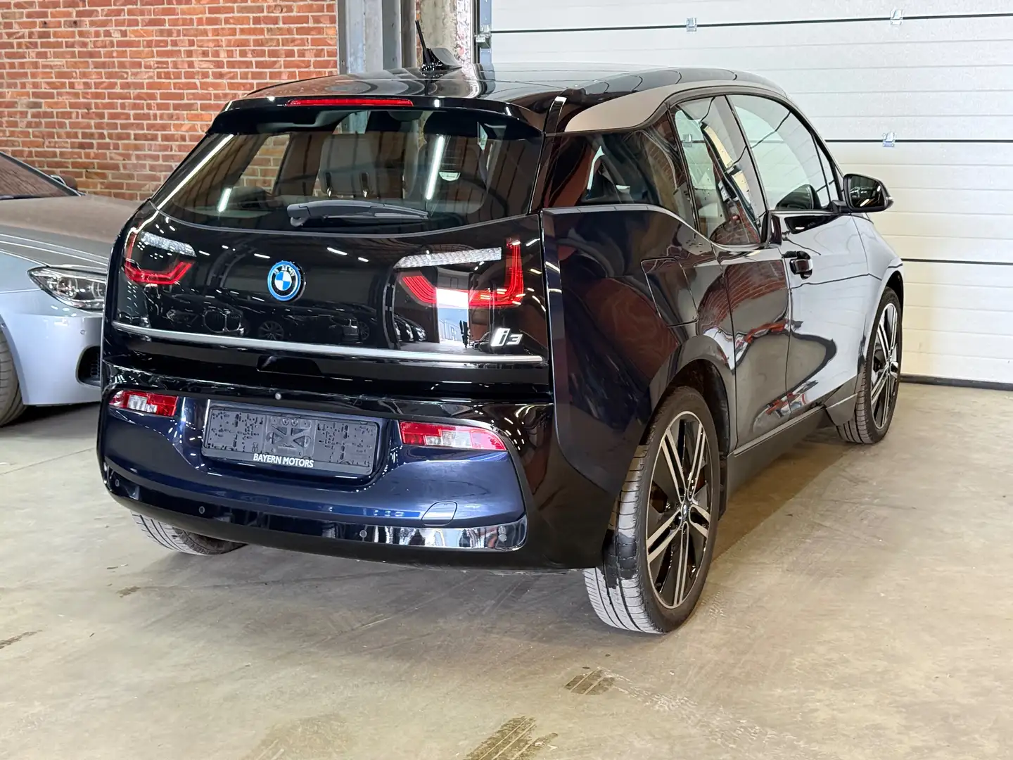 BMW i3 120Ah - 42.2 kWh Prof Navi Camera LED Garantie Blauw - 2