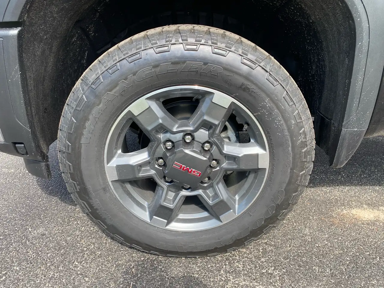 GMC Sierra 2500HD снимка GMC Sierra 2500HD