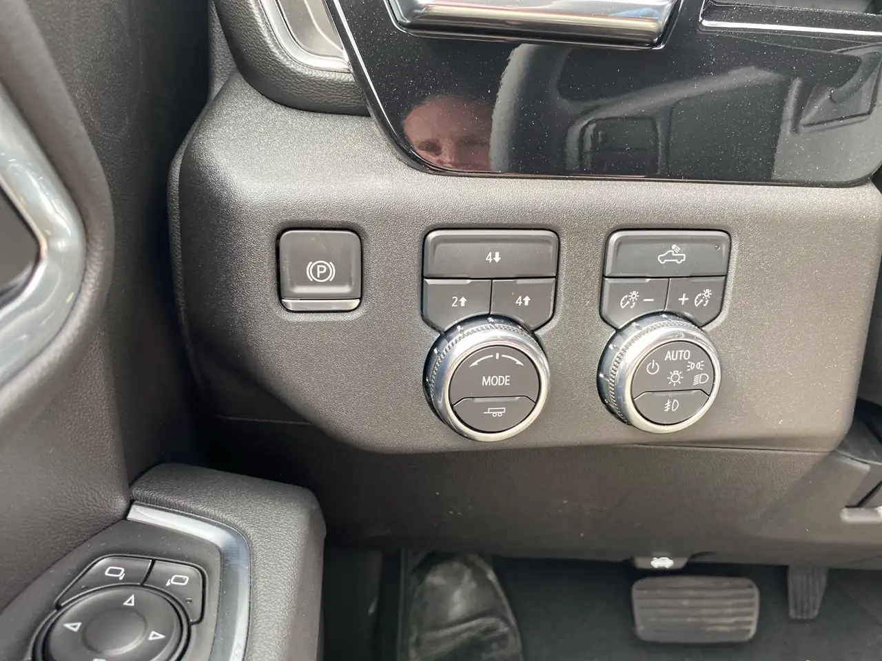 GMC Sierra 2500HD снимка GMC Sierra 2500HD