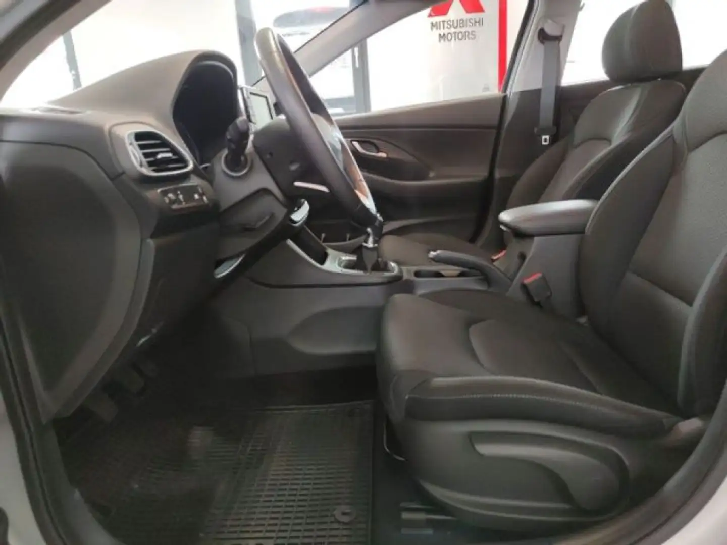 Hyundai i30 1.6 CRDi 115CV 5 porte Argento - 2