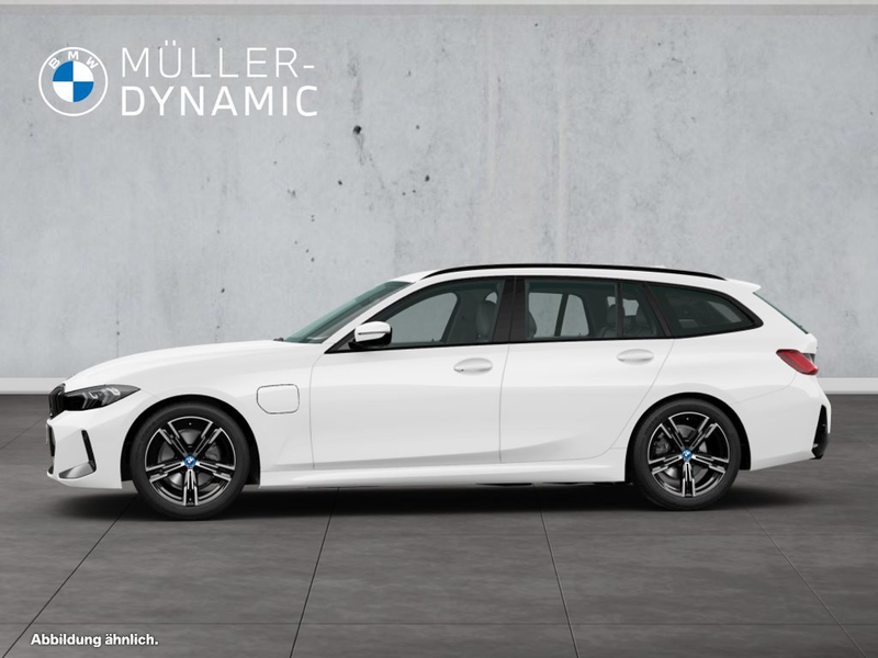 BMW 330 e xDrive Touring — photo 5