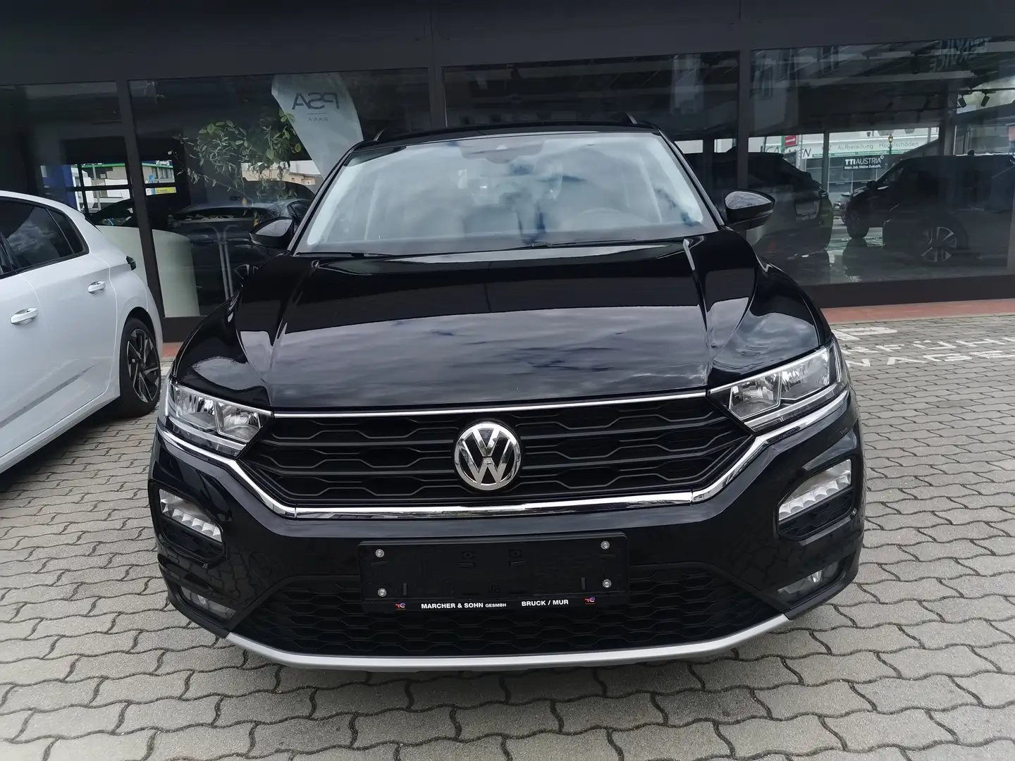 Volkswagen T-Roc T-Roc 1,0 TSI Design inkl. AHK Schwarz - 2
