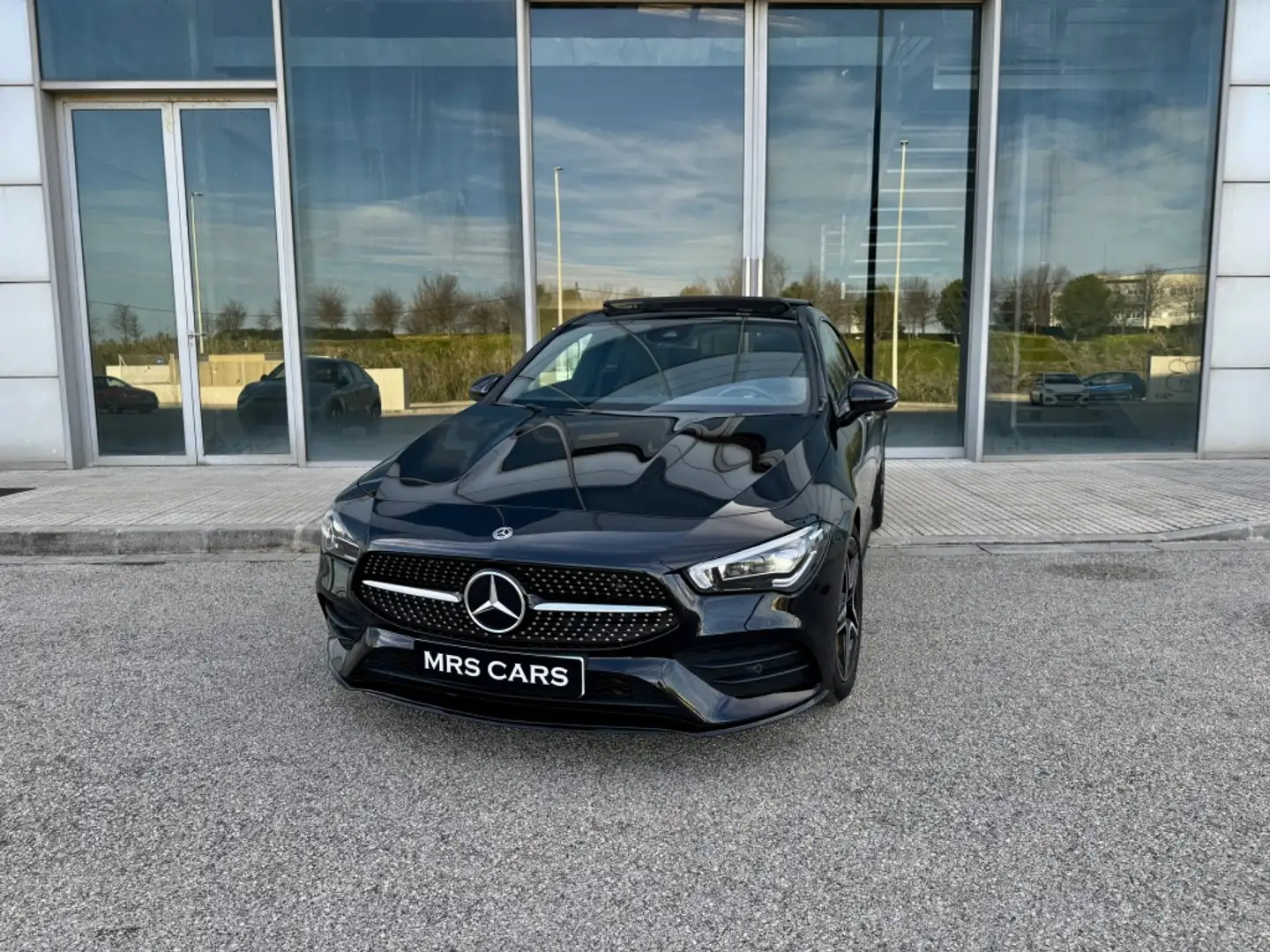 Mercedes-Benz CLA 200 7G-DCT Negro - 1
