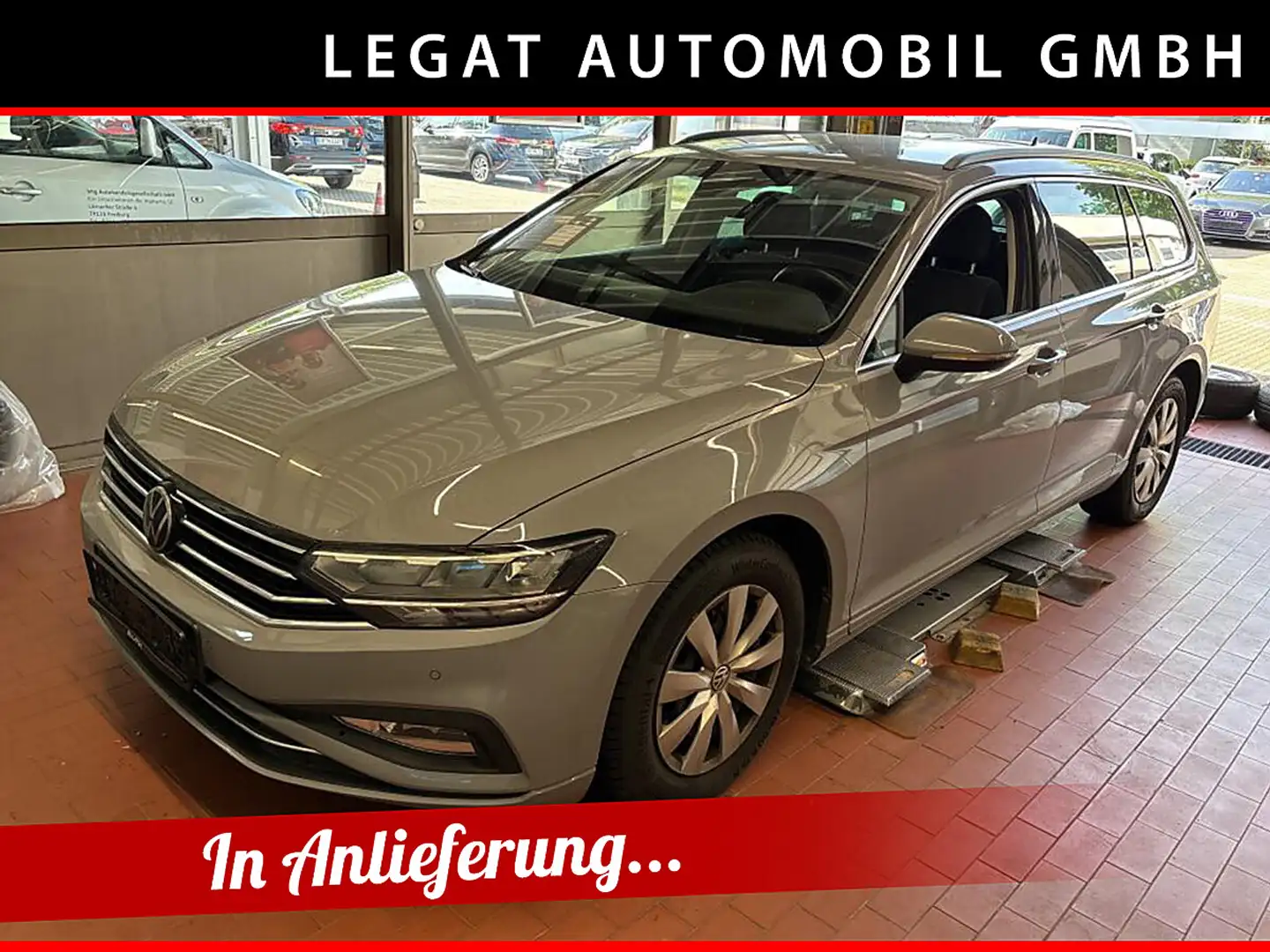 Volkswagen Passat Variant Business 2,0 SCR TDI DSG *KAMERA*NAVI* Grau - 1