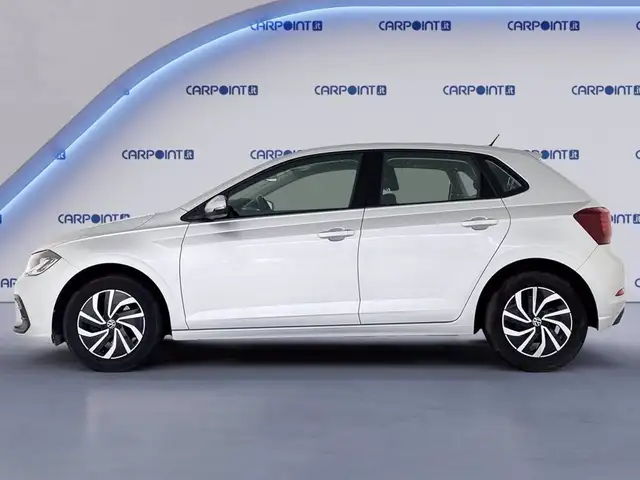 Volkswagen Polo view 4