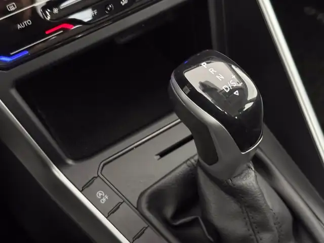 Volkswagen Polo view 26