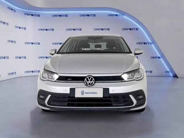 Volkswagen Polo view 3