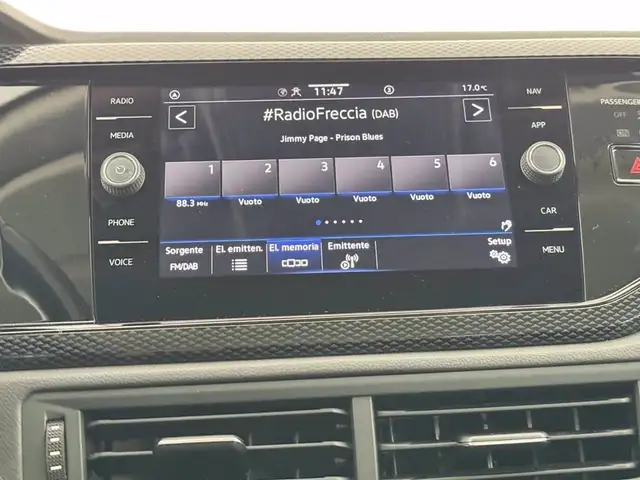 Volkswagen Polo view 24
