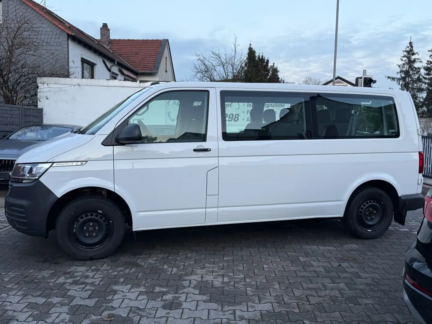 Volkswagen T6 Caravelle T6.1 Transporter Caravelle L *1. Hand *Automatik Weiß - 2