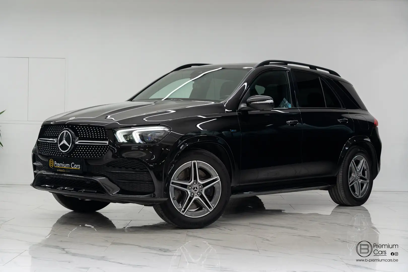 Mercedes-Benz GLE 350 e 4Matic 9G AMG Line! Memory / Pano / 1ste eig! Чорний - 1