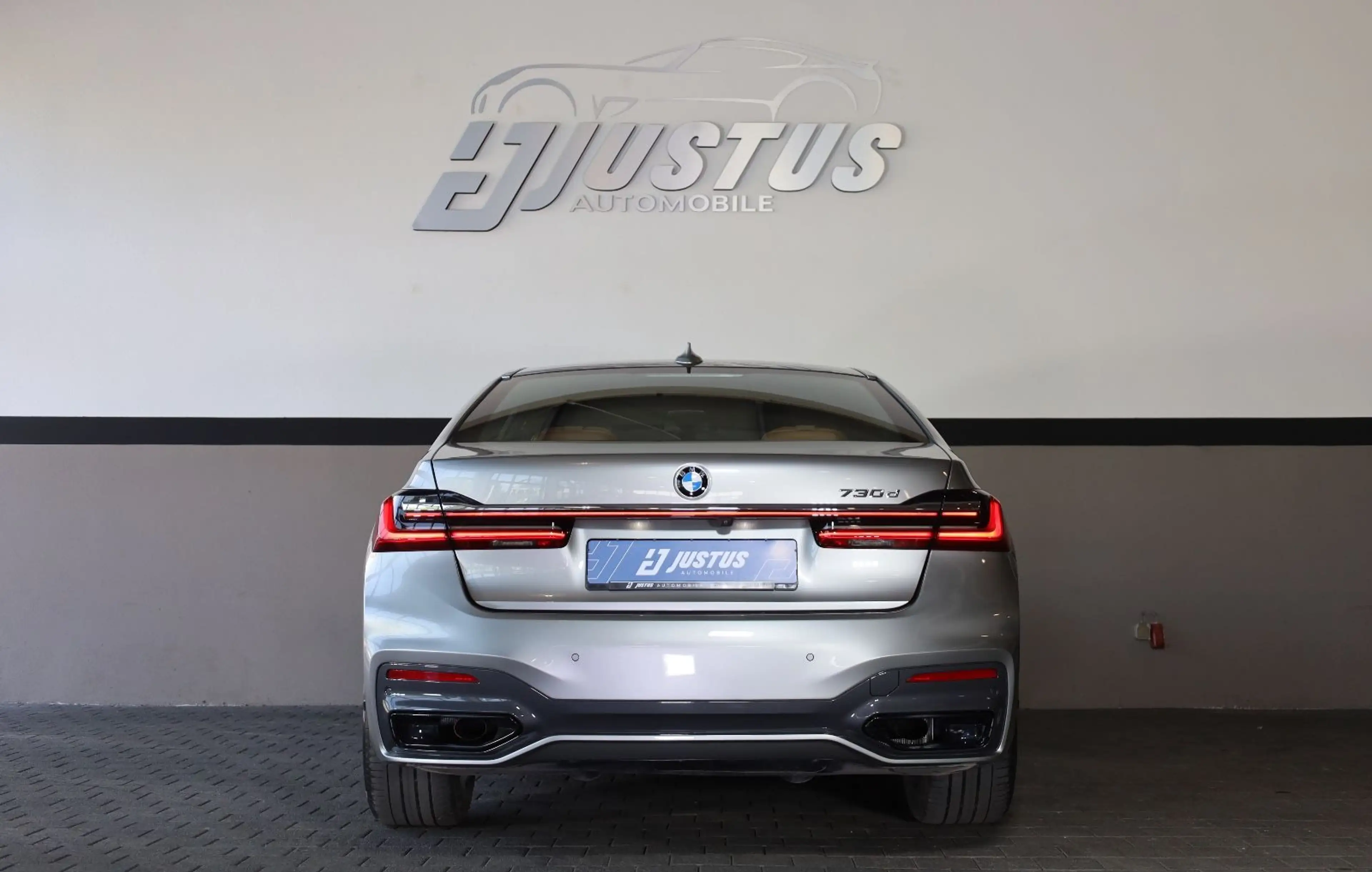 BMW 730 d/360*/HUD/SHZ/DAB/AIRMATIC/HarmanKardon/R19 — photo 5