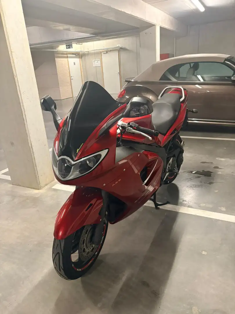 Triumph Sprint ST 1050 ABS Rouge - 1