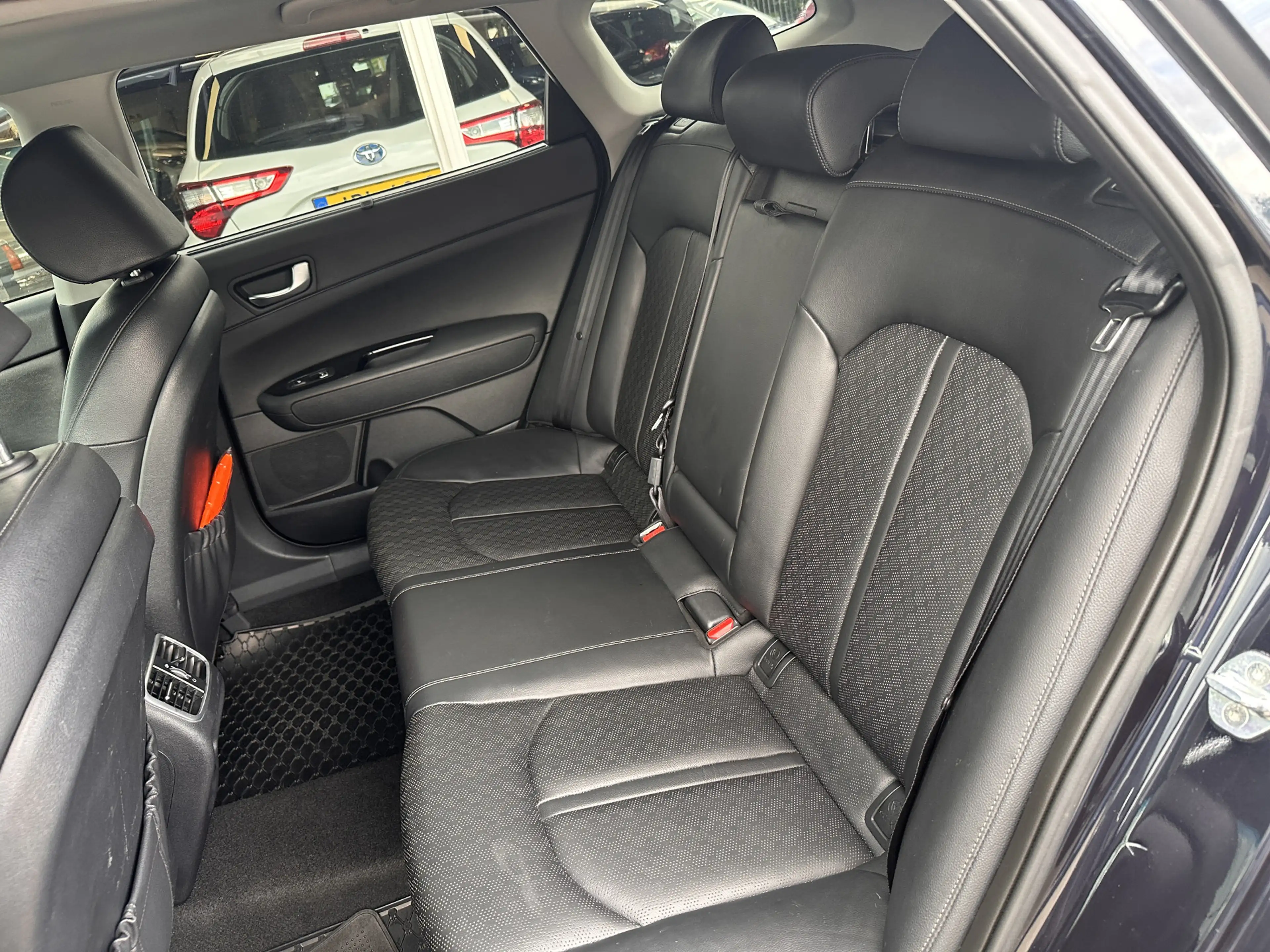 Kia Optima Sportswagon 2.0 GDI PHEV ExecutiveLine FULL OPTION — photo 15