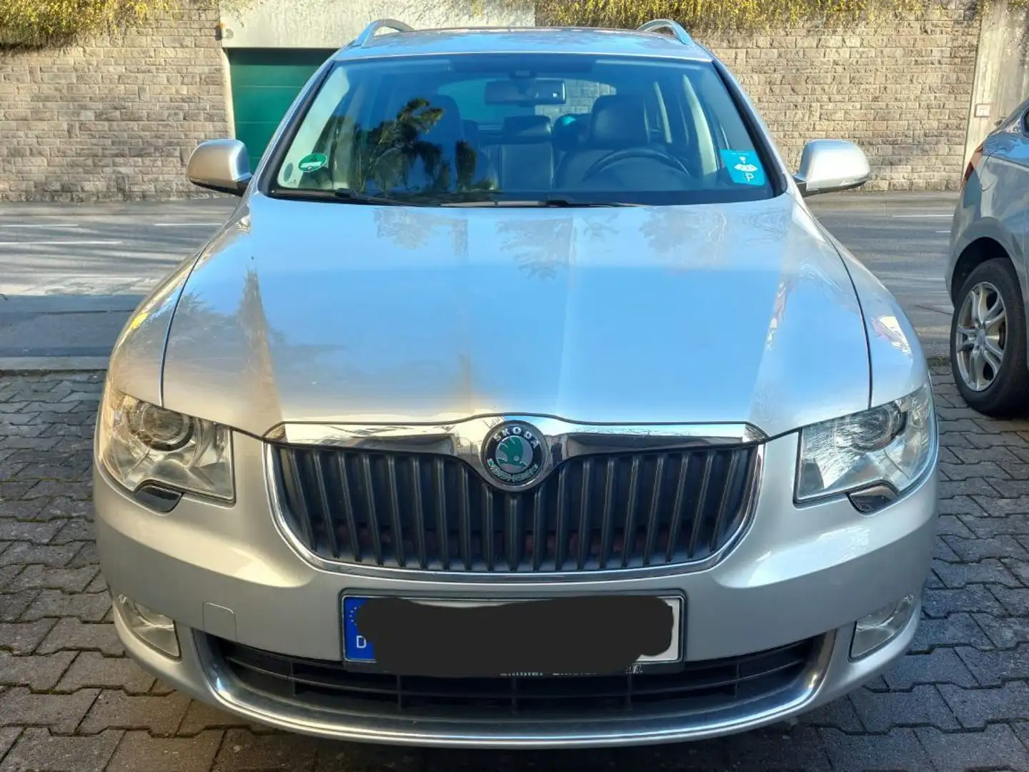Skoda Superb Superb Combi 2.0 TDI DSG Elegance Ezüst - 1