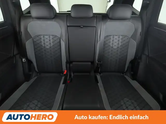 Volkswagen Tiguan Allspace view 15