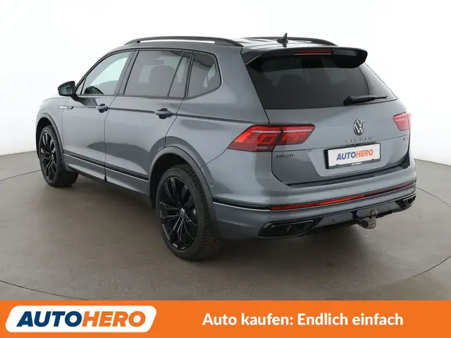 Volkswagen Tiguan Allspace view 4