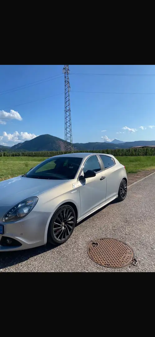 Alfa Romeo Quadrifoglio quadrifoglio - 1