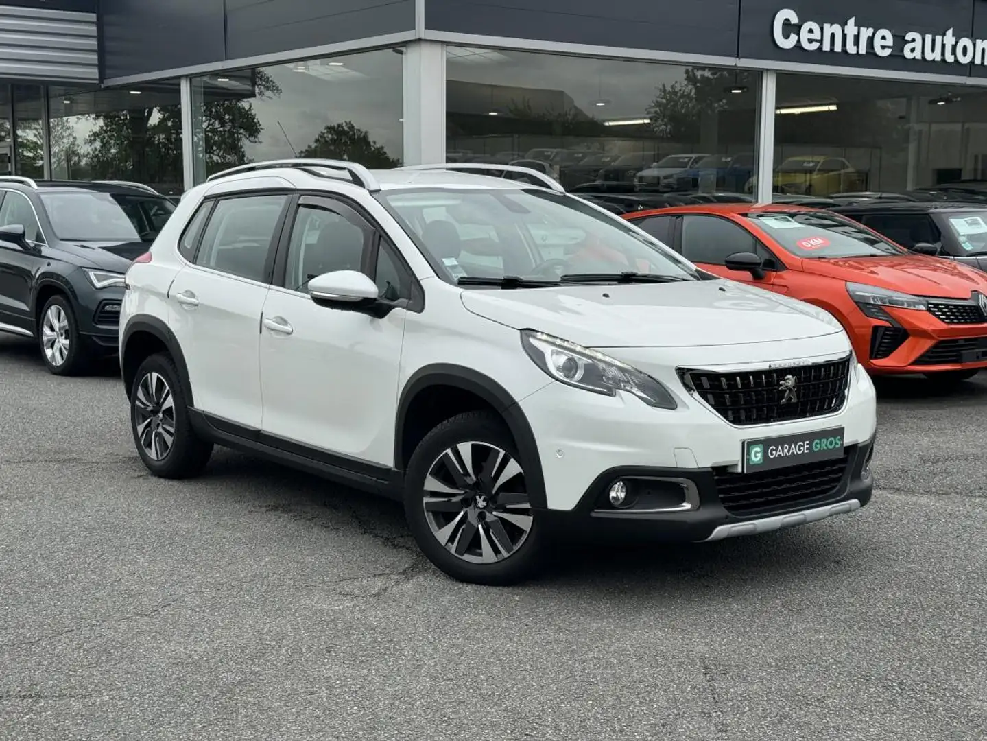 Peugeot 2008 1.2 PureTech 110ch S&S EAT6 Allure Blanc - 1