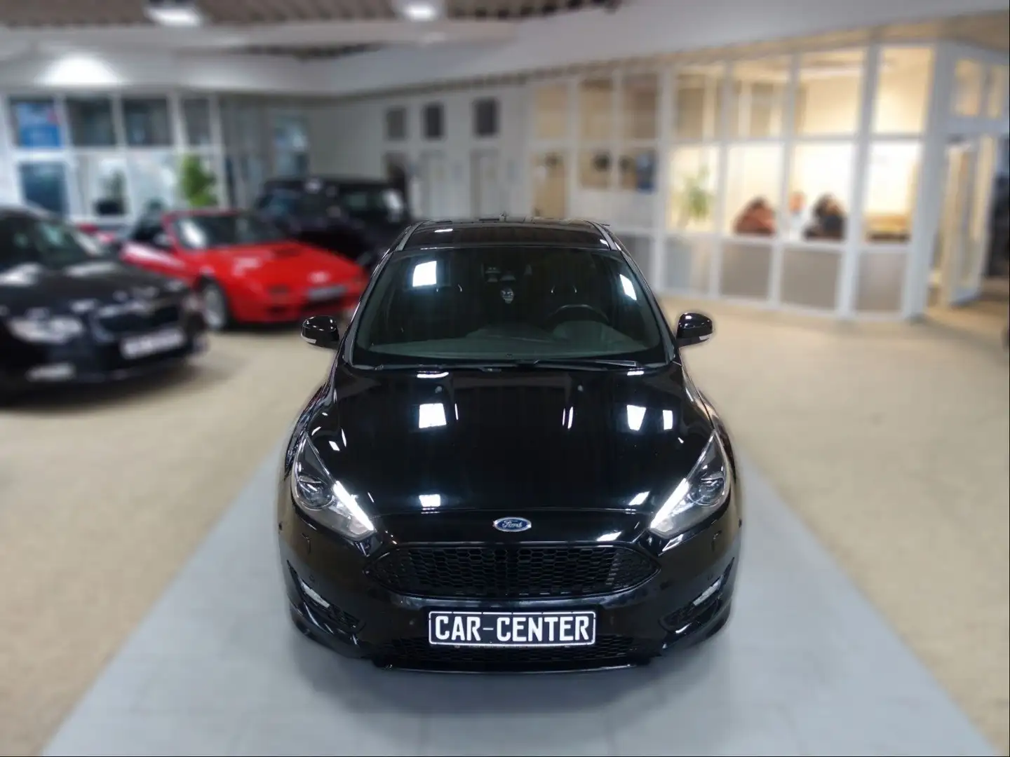 Ford Focus Lim. ST-Line; NAV/ XENON/ KAM/ LAN/ AAC... Nero - 2