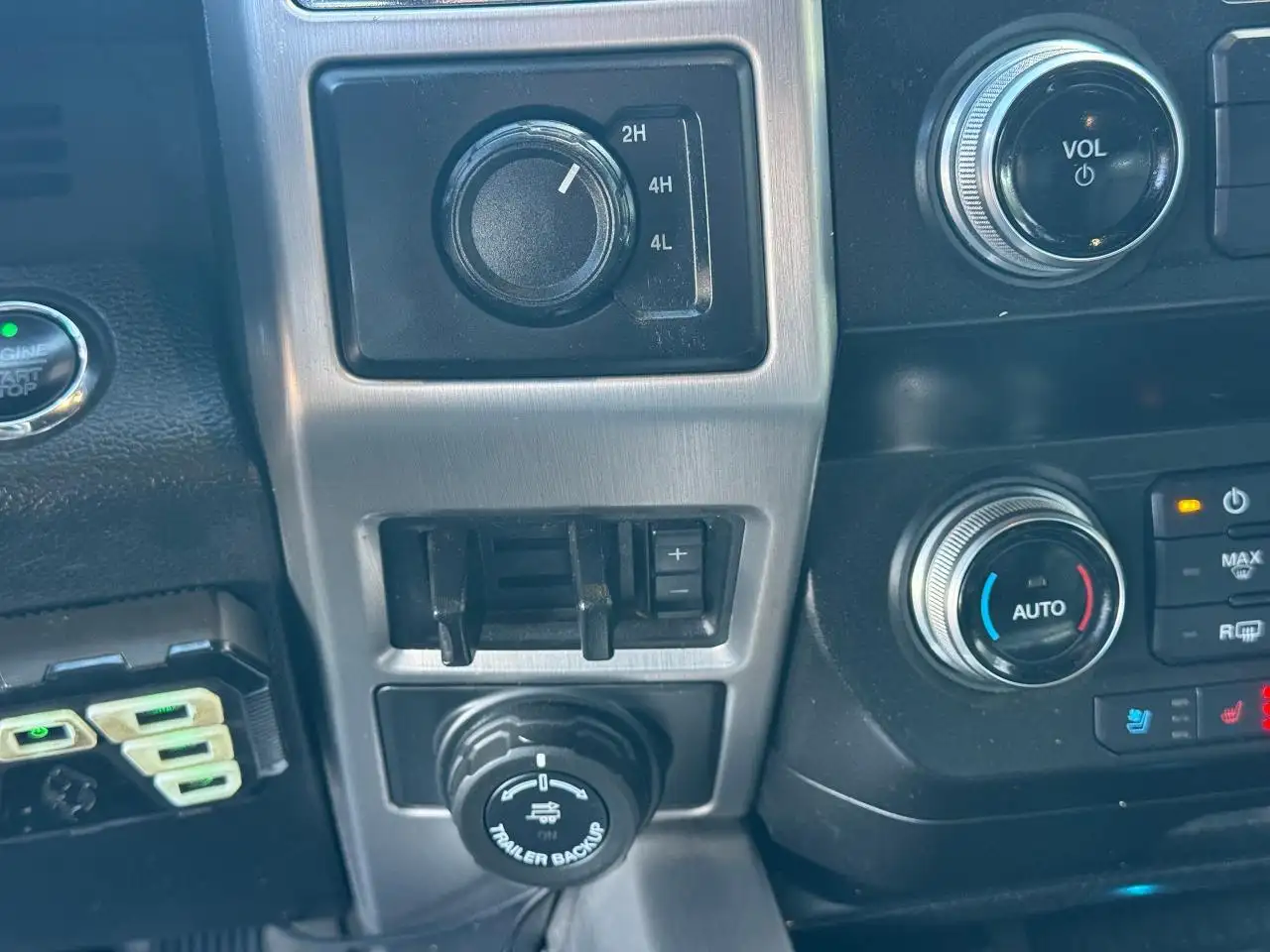 Ford F 350 снимка Ford F 350