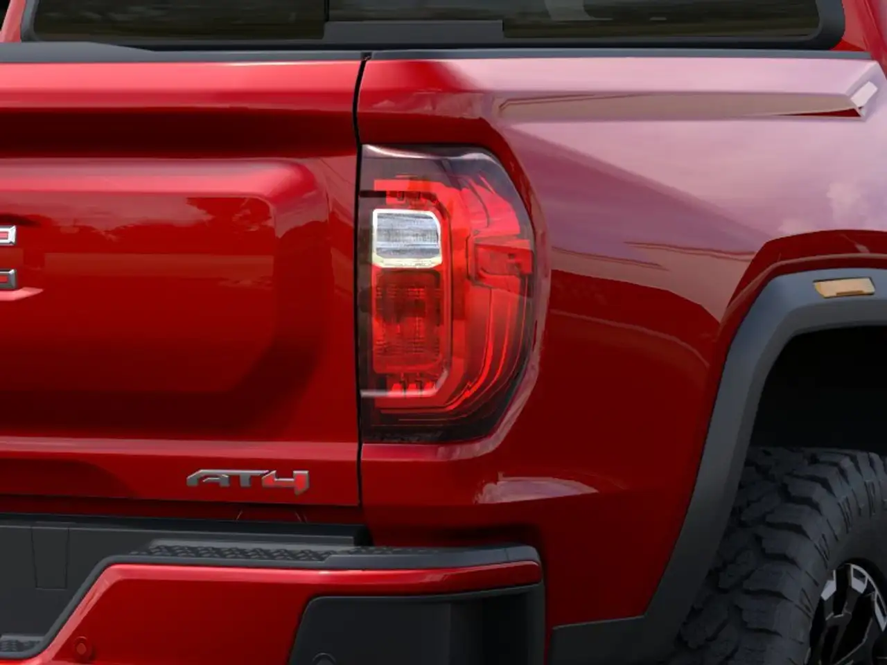 GMC Canyon снимка GMC Canyon