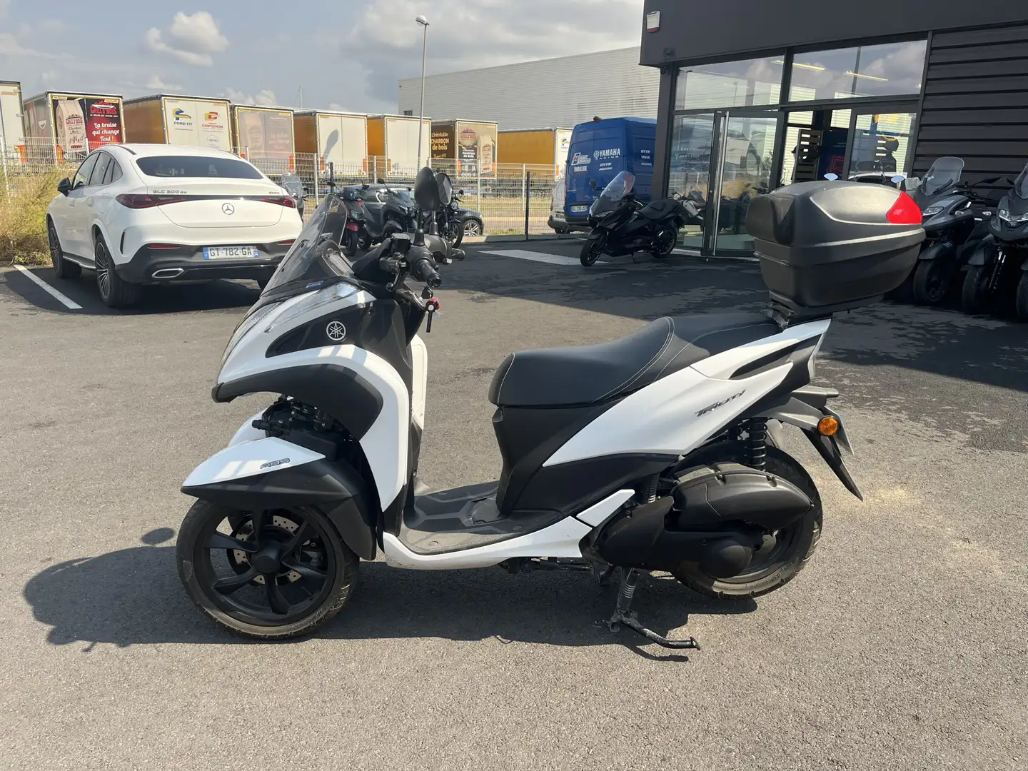 Yamaha TriCity Fehér - 1