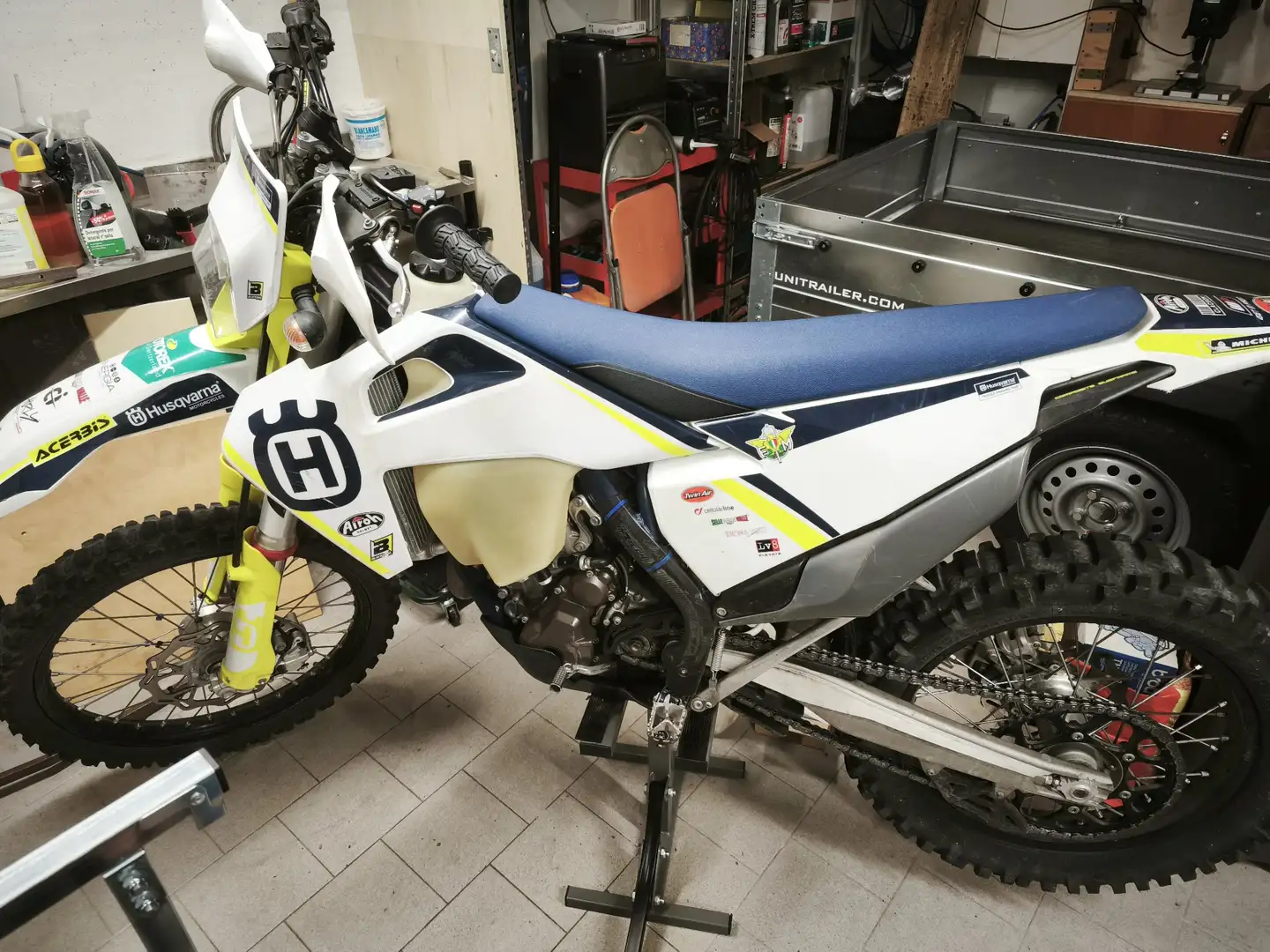 Husqvarna FE 250 Alb - 2