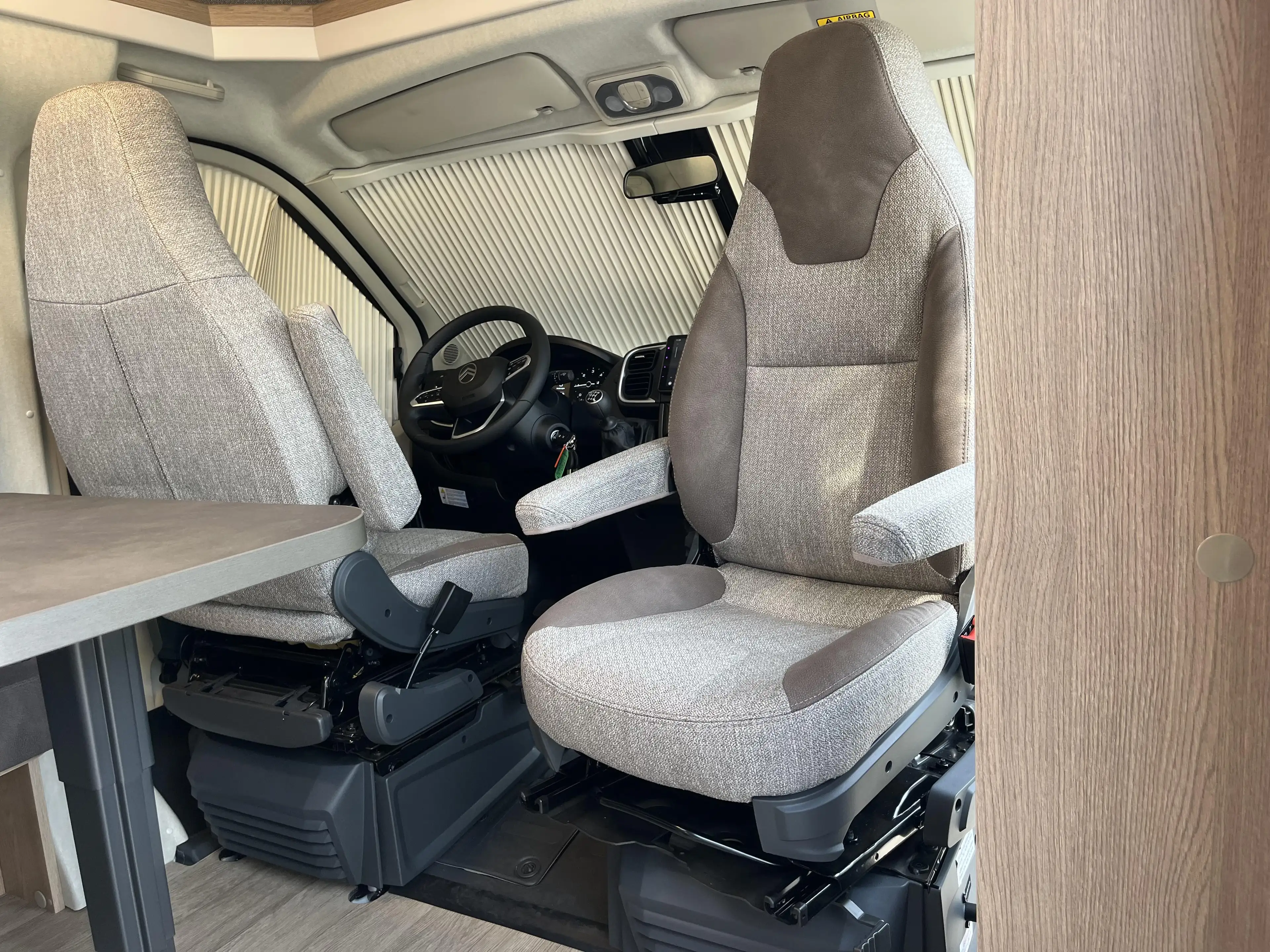 Citroen Jumper HOBBY ON TOUR C 680 GE — photo 13