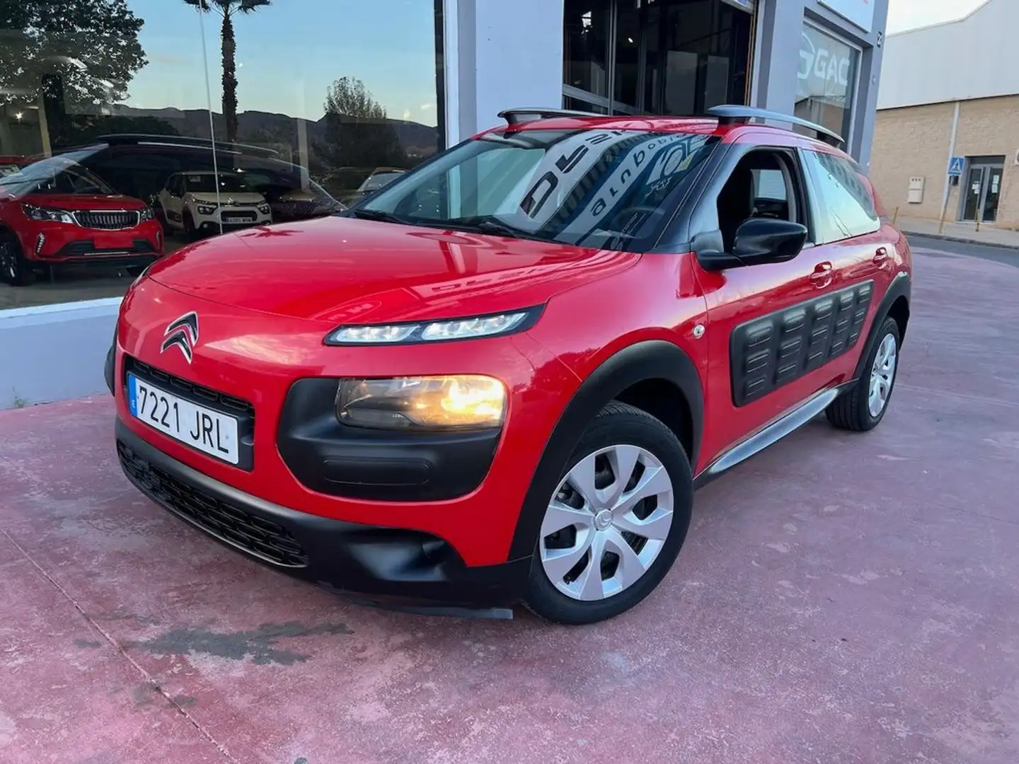 Citroen C4 Cactus 1.6 BlueHDi S&S Feel Edition 100 Rojo - 2
