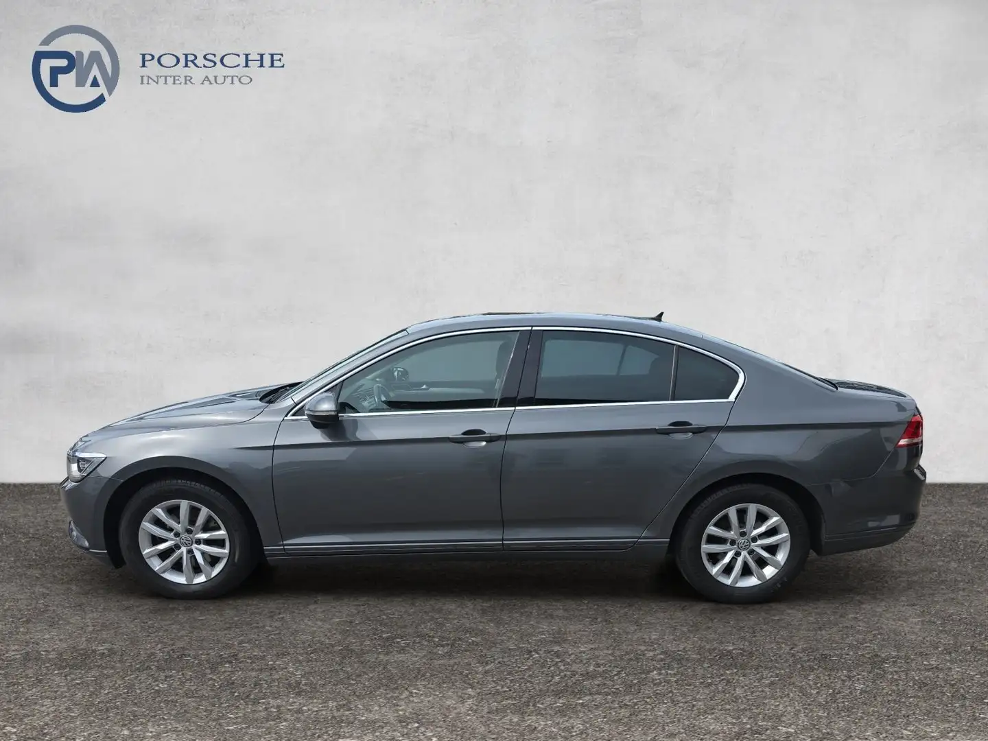 Volkswagen Passat Comfortline TDI Grijs - 2
