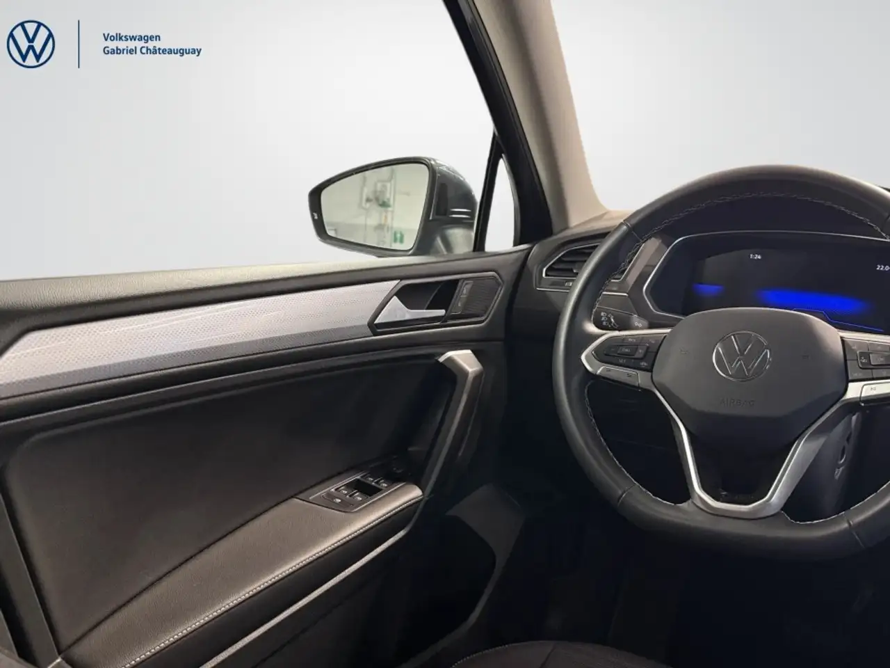 Volkswagen Tiguan снимка Volkswagen Tiguan