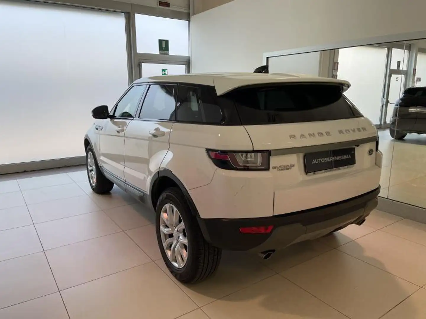 Land Rover Range Rover Evoque 1ª serie 2.0 TD4 150 CV 5p. Pure Bílá - 2