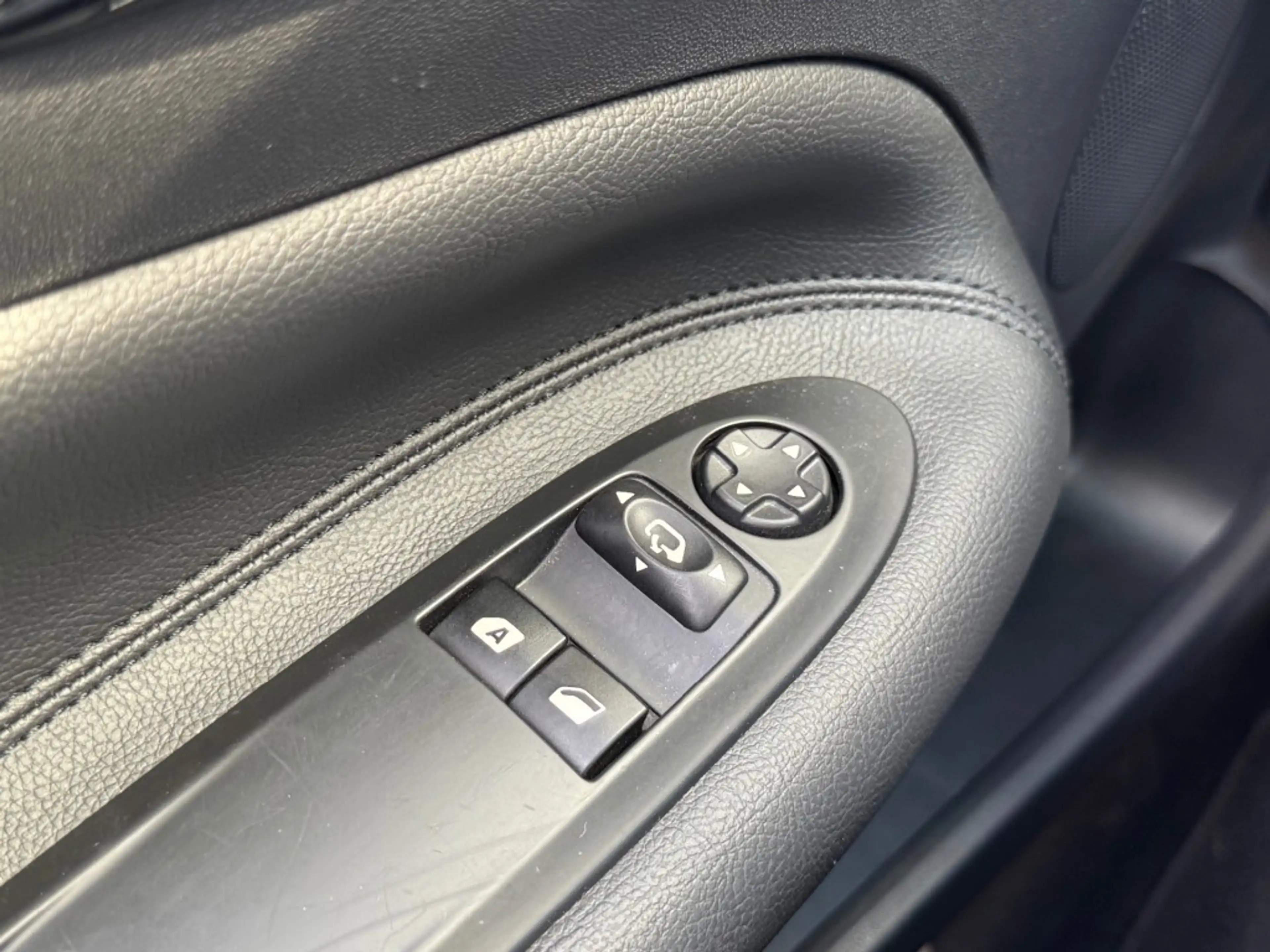 DS Automobiles DS 3 1.2 PureTech So Chic - 1e eigenaar - climate contr — photo 11