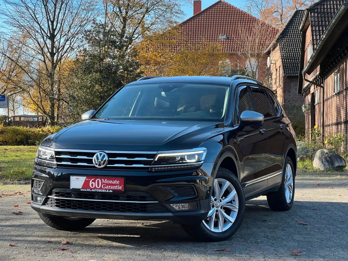 Volkswagen Tiguan Allspace Highline 4Motion Schwarz - 1