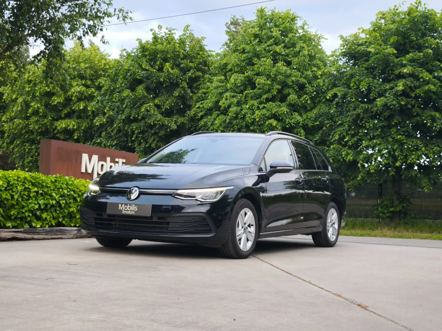 Volkswagen Golf Variant 1.5 TGI Life Business Premium DSG Full Optie!! Černá - 1