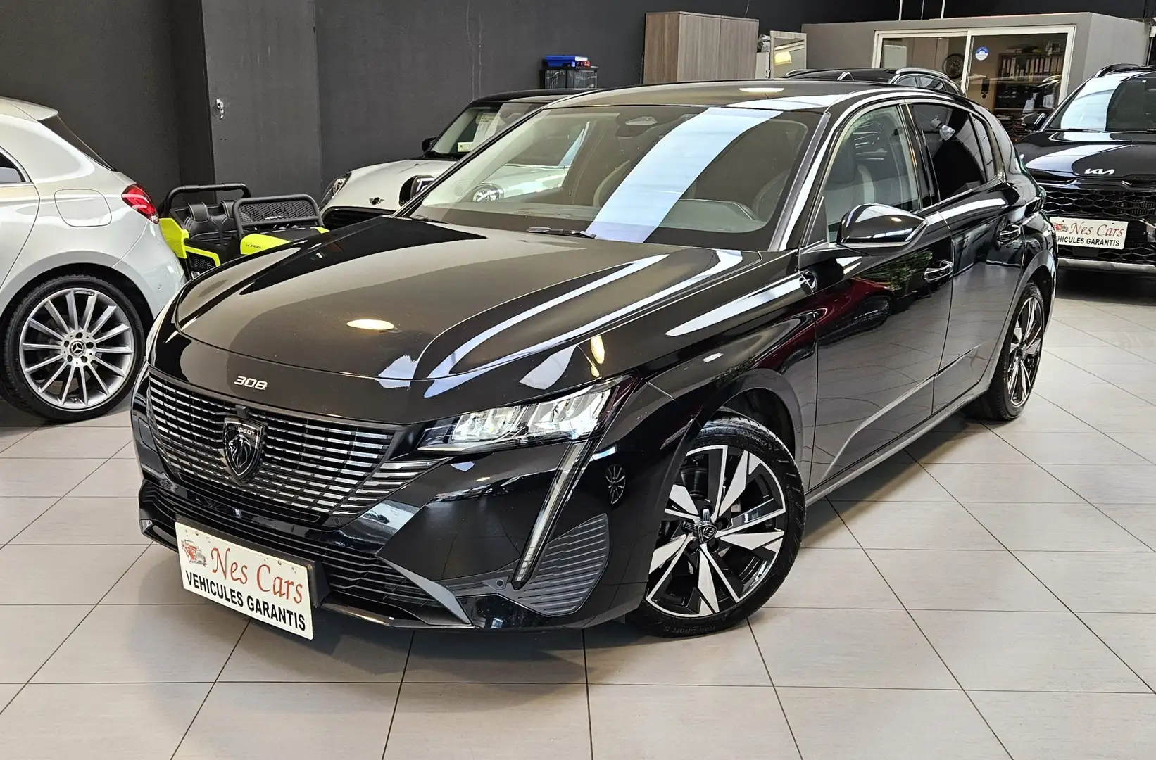 Peugeot 308 1.5 BlueHDi,SEMI-CUIR,GPS,CAMERA,LED,GARANTIE 1 AN Noir - 1