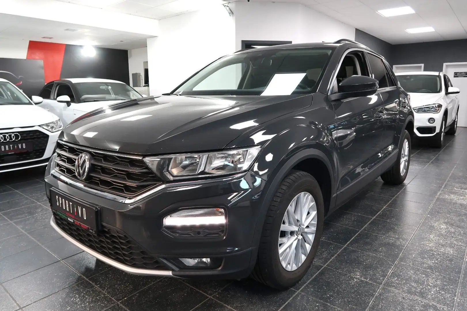 Volkswagen T-Roc Style 1.0TSI*ACC*KAMERA*CARPLAY*1HAND Grau - 1